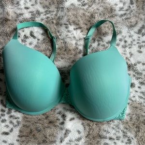 VICTORIA SECRET T-SHIRT LIGHTLY LINED BRA SIZE 36DDD